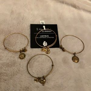 Alex and Ani Gold tone 4-pack - Little love bugs